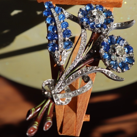 Beautiful Huge Blue flower Brooch Lapel Pin